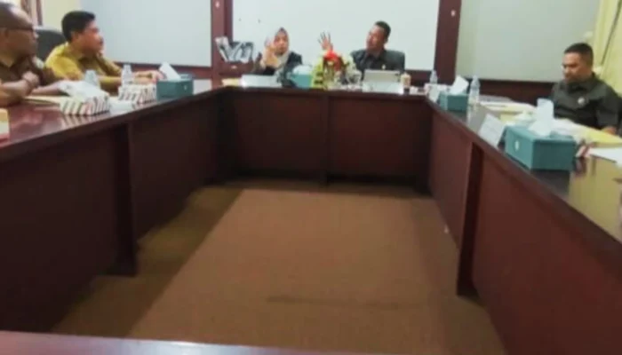 DPRD Sula Beda Pendapat dengan Disnaker Saat RDP